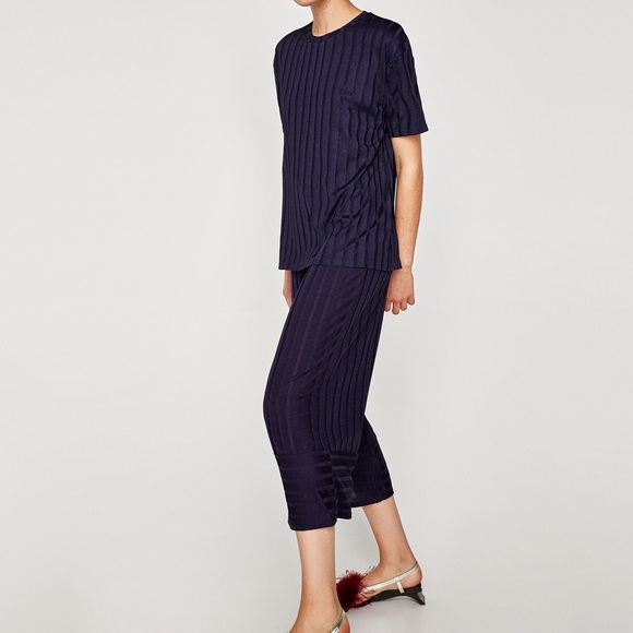 Zara Blue Ribbed Stripe Shirt - Picture 2 of 7